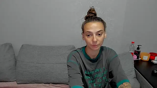 annabishop online show from November 20, 1:17 am