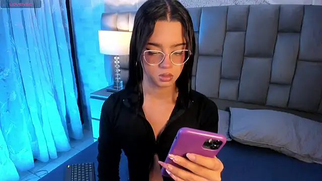 MattThompsonn online show from April 8, 8:38 am