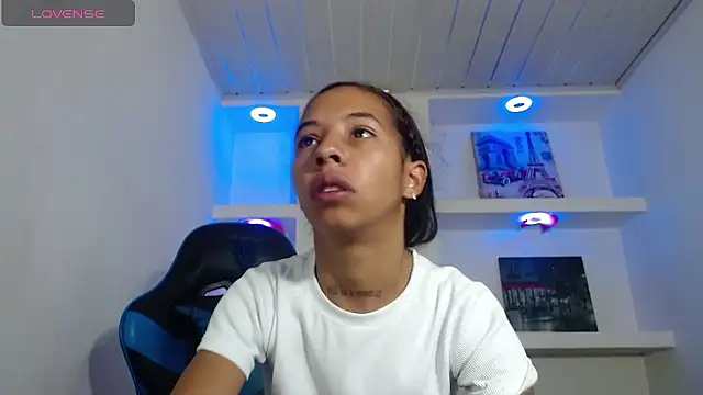 Miss sparkle00 online show from January 9, 8:35 pm