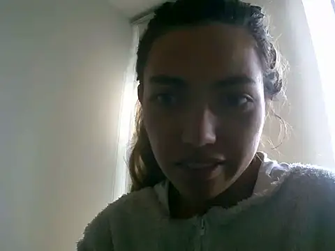 VittoriaTaylor online show from June 29, 9:14 pm