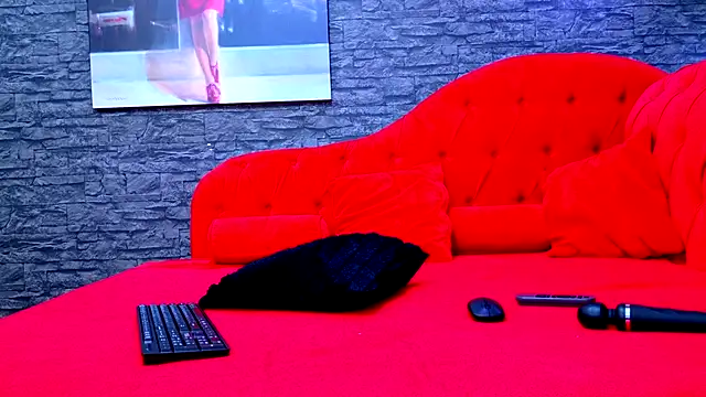 SelenaNoir online show from October 7, 4:50 am