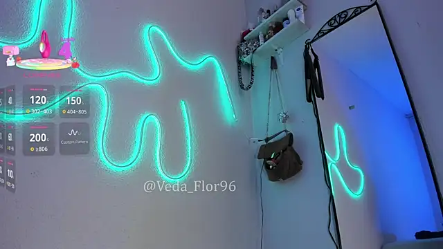 flor veda online show from April 14, 2:39 pm