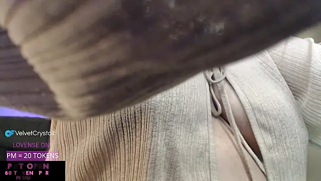 crystalll room online show from November 4, 7:24 am