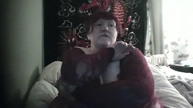 CorgiGodez98 online show from February 27, 6:24 am