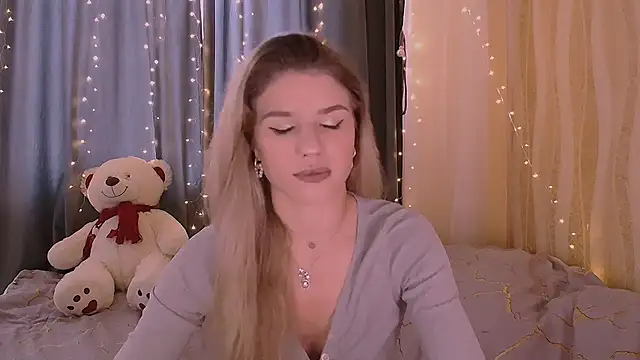 Melissa smith  online show from February 18, 12:37 pm