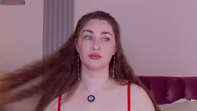 KiraBarlows online show from June 3, 6:47 am