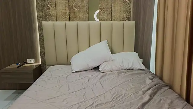 SusannJohnson online show from March 18, 12:37 am