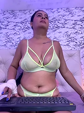 Lili  taylor online show from September 20, 8:23 am