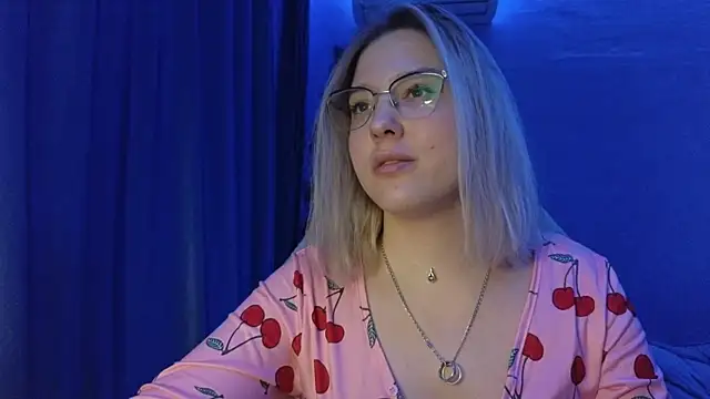 HotBrandyX online show from January 11, 2:11 pm