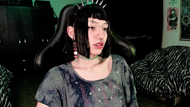 roxy toxic online show from January 12, 11:54 pm