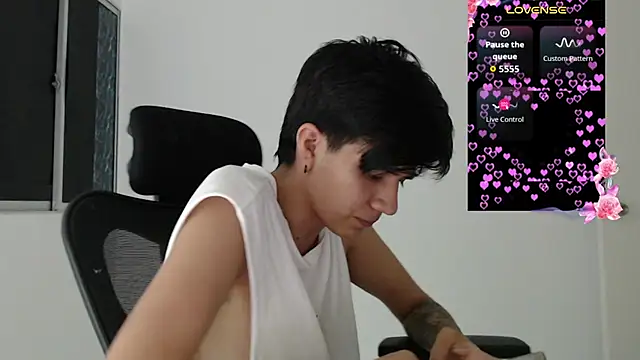 Dha lia0 online show from April 25, 3:09 am