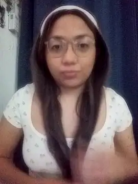 criscrispdv online show from April 21, 1:42 am