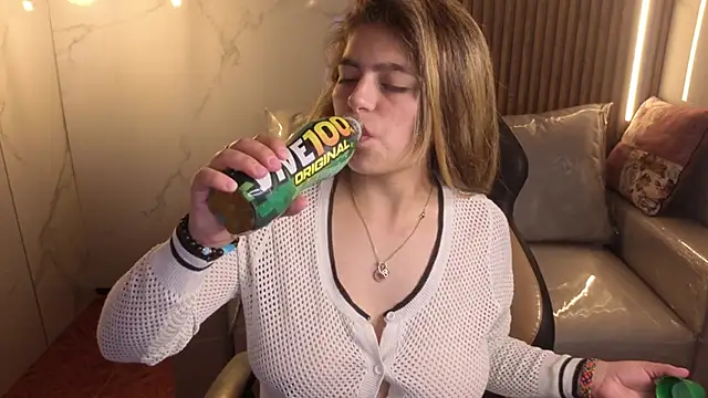 Kitten Cam online show from January 14, 3:33 am