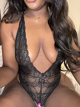 3xoticNiyah online show from April 6, 8:21 pm