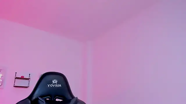 sophierooy22 online show from November 19, 5:24 pm