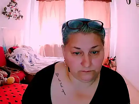 mayamayx online show from April 16, 9:20 am