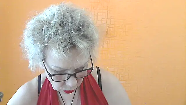 NessyJenixs online show from June 17, 6:37 am