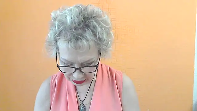 NessyJenixs online show from July 8, 1:02 pm
