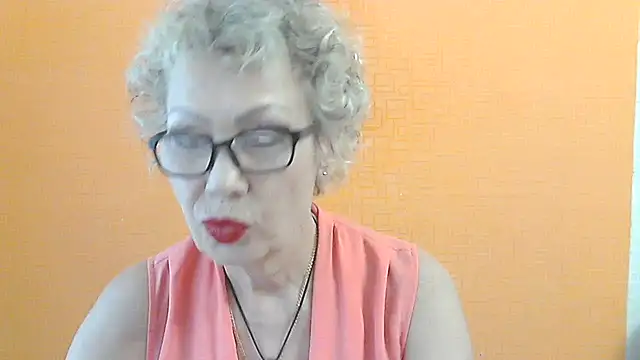 NessyJenixs online show from June 29, 1:11 pm