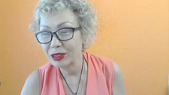 NessyJenixs online show from July 5, 1:06 pm