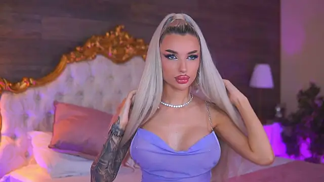 Juicy Jessye online show from December 19, 9:51 pm