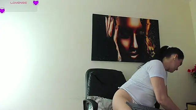 scarlet hit online show from November 13, 4:11 am