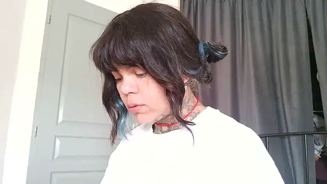 serena  vedette online show from April 11, 11:14 am