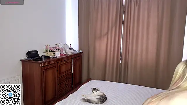 LynetHakes online show from March 5, 6:31 am