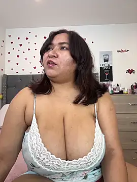 KarlaWild online show from March 14, 4:52 pm