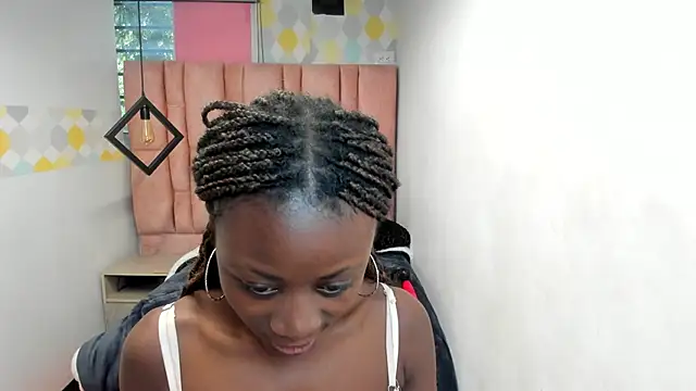 Sara Naugty online show from October 1, 1:05 pm