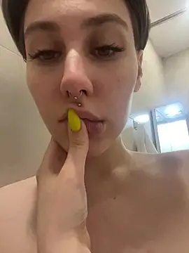 Molli Luv online show from December 4, 7:21 am