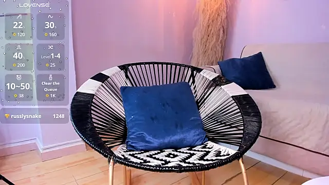 alana rossetti online show from October 12, 1:13 pm