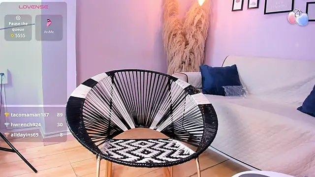 alana rossetti online show from November 27, 12:52 pm