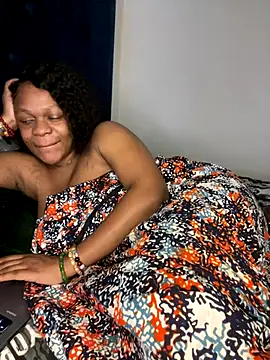 Boneca25 online show from October 26, 9:16 am