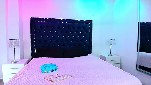 Milu ballmer online show from November 12, 6:50 pm