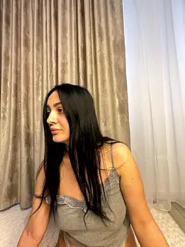 RaisaSalvi online show from January 15, 8:09 am