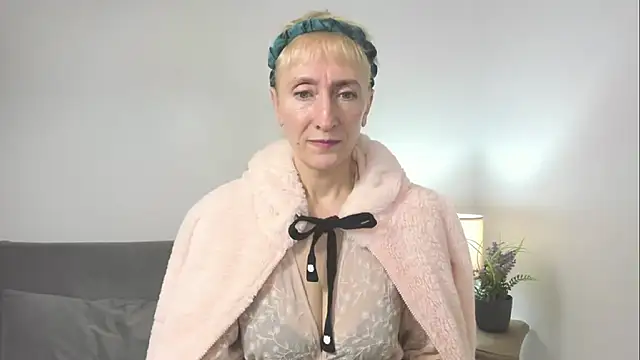 Snapshot of MargaretMilf69 chatting on October 23, 3:18 pm MargaretMilf69 online show from October 23, 3:18 pm