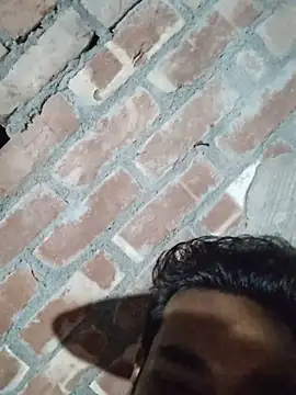 birds0641 online show from September 29, 5:51 pm