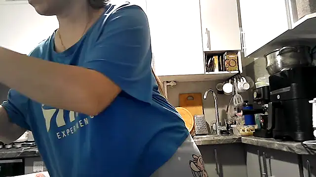 Snapshot of Misssweet_s chatting on October 1, 7:46 am Misssweet s online show from October 1, 7:46 am