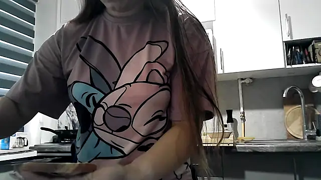 Snapshot of Misssweet_s chatting on October 13, 4:26 am Misssweet s online show from October 13, 4:26 am