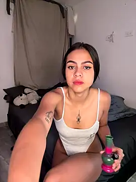Snapshot of Tatiana250 chatting on September 26, 2:25 pm Tatiana250 online show from September 26, 2:25 pm