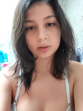 Maiden-Hot online show from February 17, 8:52 pm