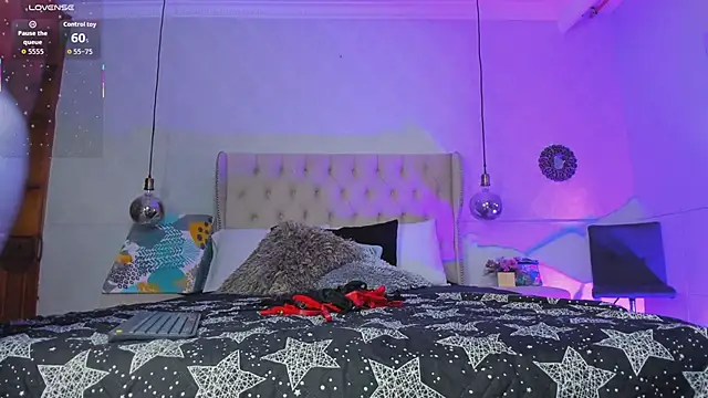 amanda29 online show from February 2, 7:02 pm