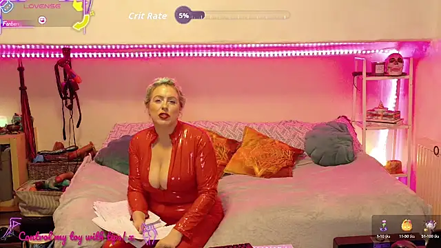 Snapshot of GoddessAlimony chatting on October 24, 2:07 am GoddessAlimony online show from October 24, 2:07 am