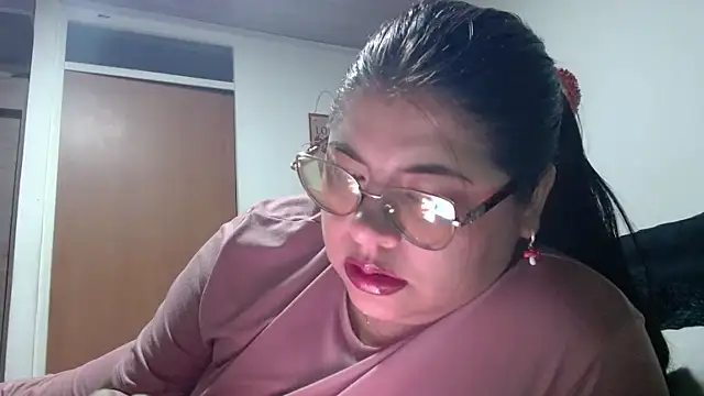 viccky vick online show from March 4, 3:46 am