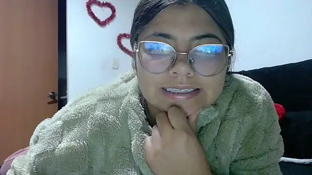 Snapshot of viccky_vick chatting on September 19, 2:54 am viccky vick online show from September 19, 2:54 am