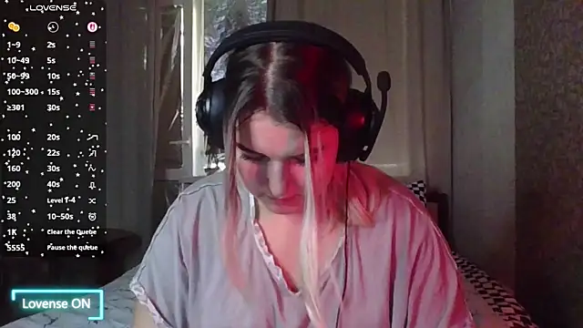 Jenny Smit online show from October 22, 2:05 am