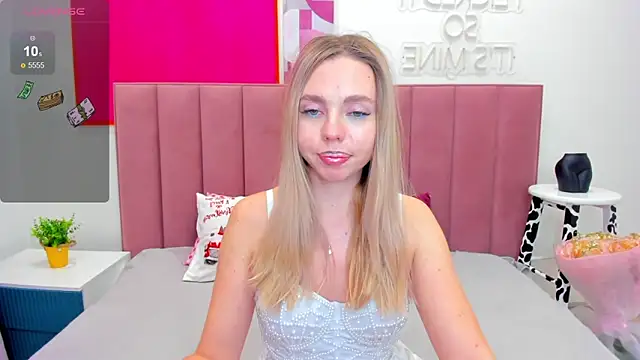 TessaAdorable online show from November 30, 1:43 am