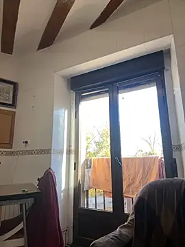 laarti online show from November 3, 3:16 pm