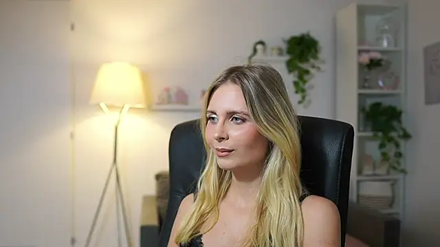 catecrago  online show from September 16, 1:52 pm